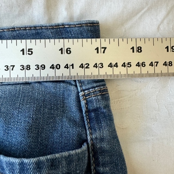 Buffalo Jeans Women's Mid-Rise SAMUELLA‎ Bermuda Jean Shorts Size 14 Beach - Picture 11 of 16